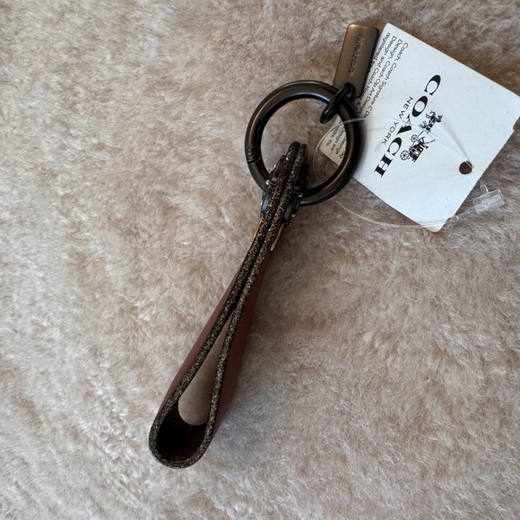 Coach Tea Rose Key Loop - Picture 4 of 6